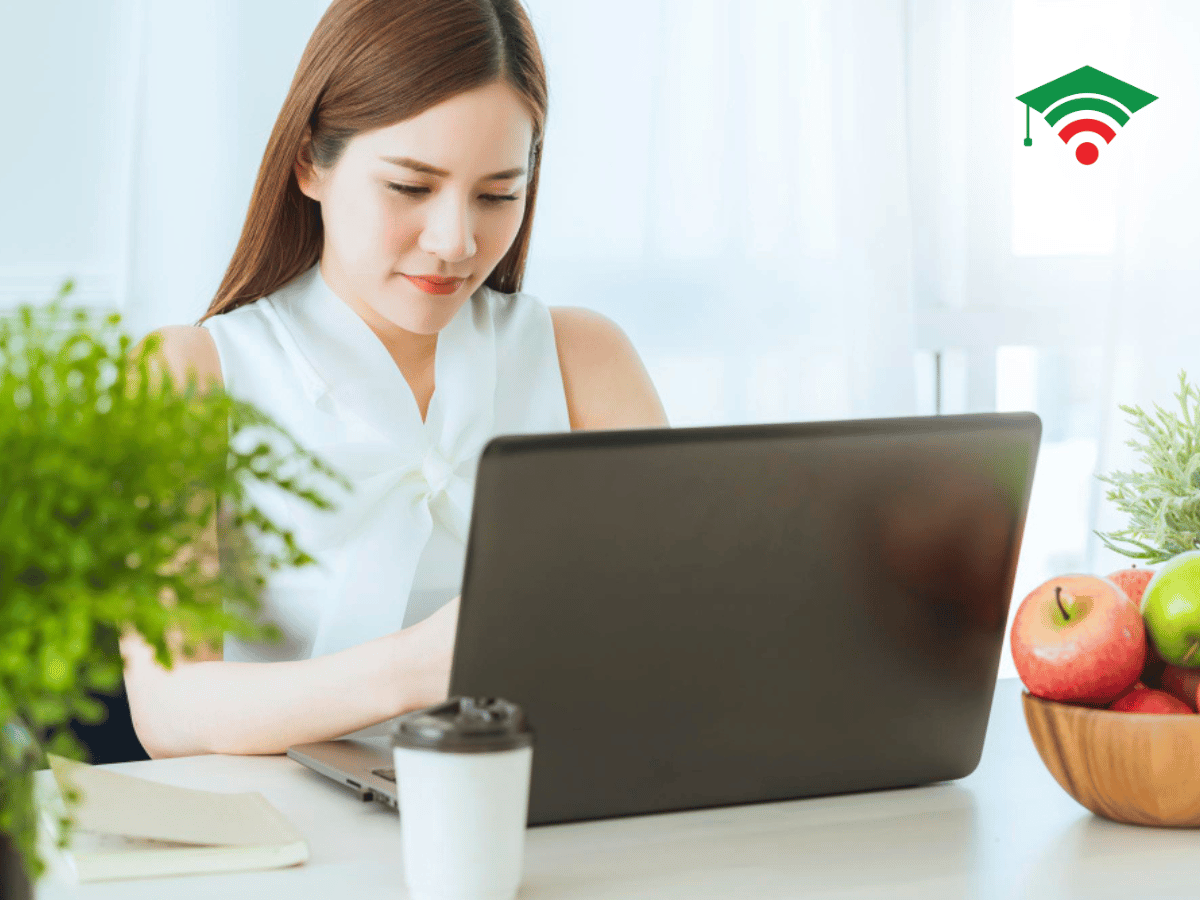 Văn bằng 2 là bằng cấp thứ hai của người đã tốt nghiệp Trung cấp, Cao đẳng hoặc Đại học